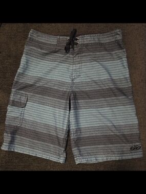 Nike 6.0 Boys Blue and Gray Striped Swim Trunks. Size 16
